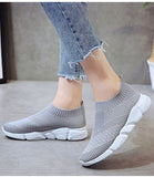 Women Shoes 2019 New Flyknit Sneakers Women Breathable Slip On Flat Shoes Soft Bottom White Sneakers Casual Women Flats Krasovki